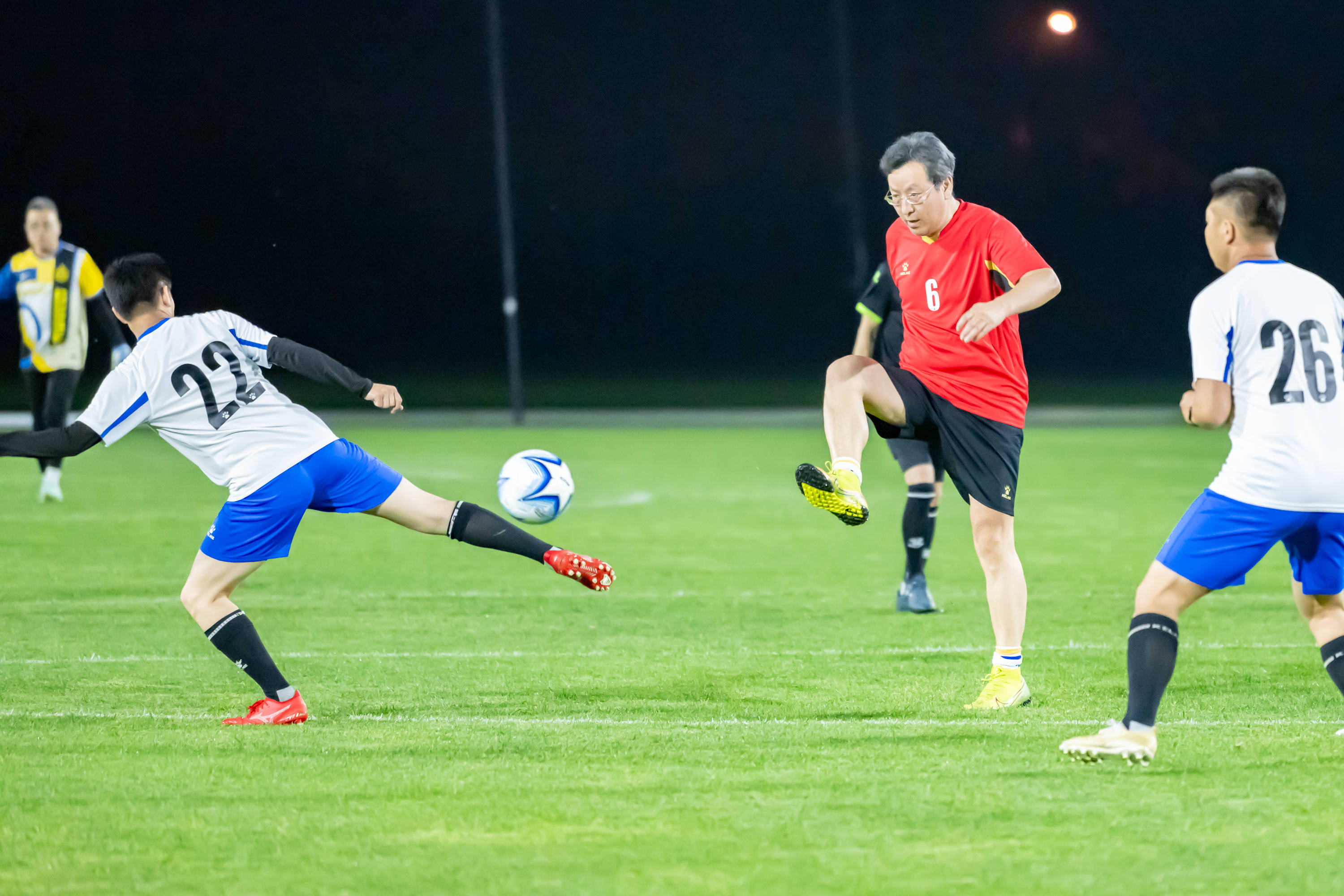 焕然一新的 焕然一新的