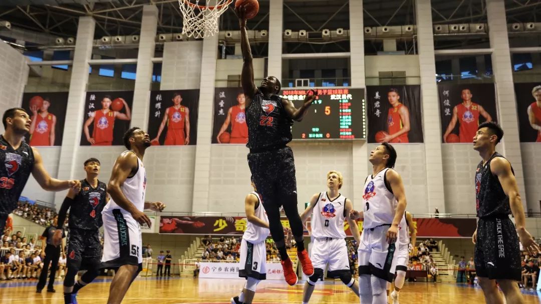 更衣室秩序 更衣室秩序